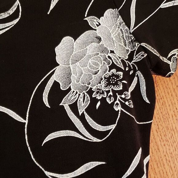 Stunning 2 Pc. Floor Length Floral Skirt and Top - Ladies Sz M - Picture 7 of 8